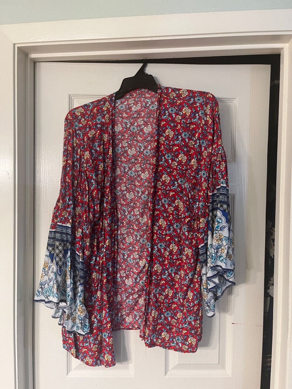 Red Floral Open-Front Kimono Cardigan with Blue Border